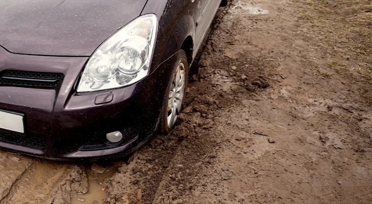 The-Right-Course-Of-Action-When-Your-Car-Is-Stuck-In-The-Mud