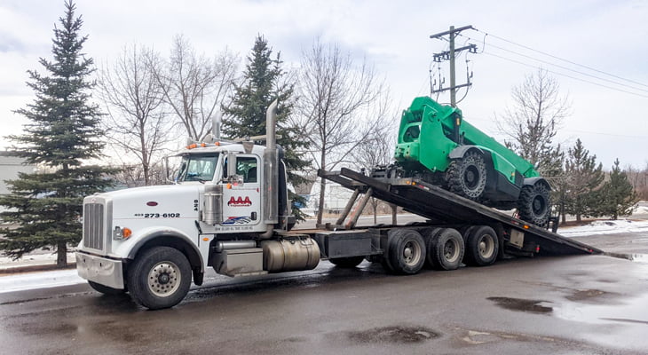 How-To-Choose-The-Best-Equipment-Hauling-Company