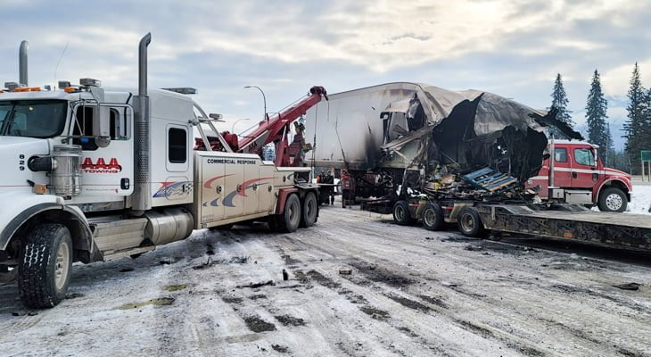 How Towing Company Cleanup Crews Make A Difference After An Accident