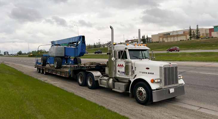 Top-Challenges-In-Heavy-Equipment-Hauling-And-How-A-Certified-Towing-Company-Overcomes-Them (1)