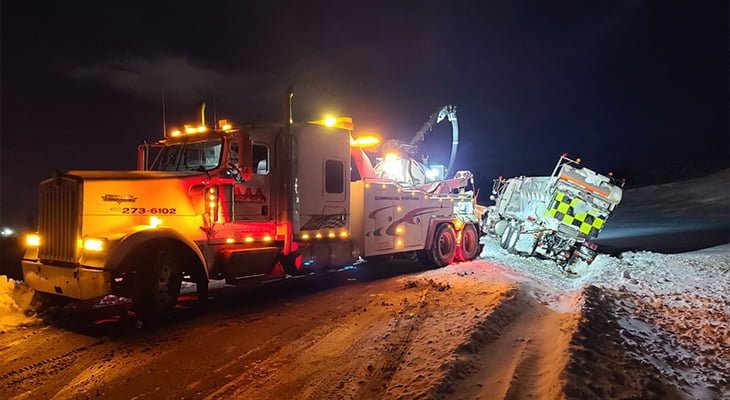 Winching-Etiquette-What-To-Do-While-Waiting-For-A-Tow-Truck 1