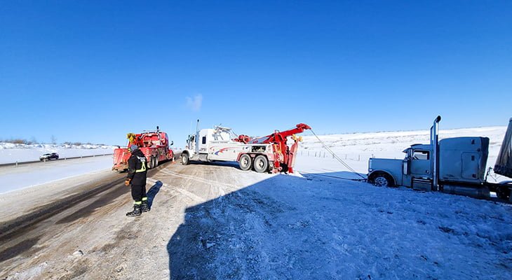 Emergency Winching Services: What To Expect And How To Prepare