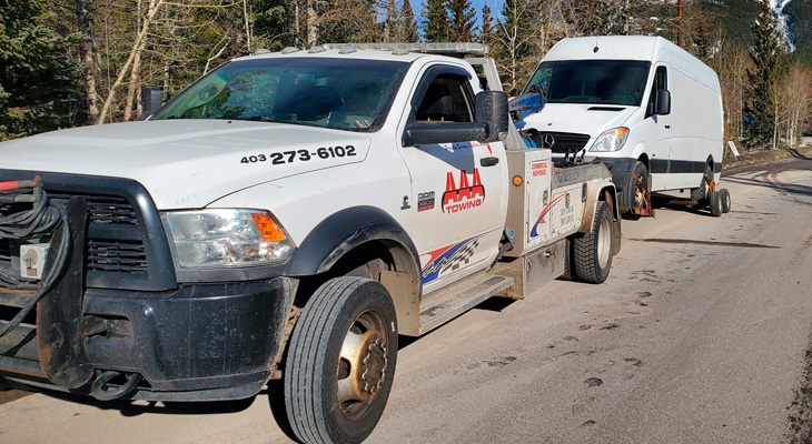 The Secret To Stress-Free Calgary Driving: Roadside Assistance At Your Service!
