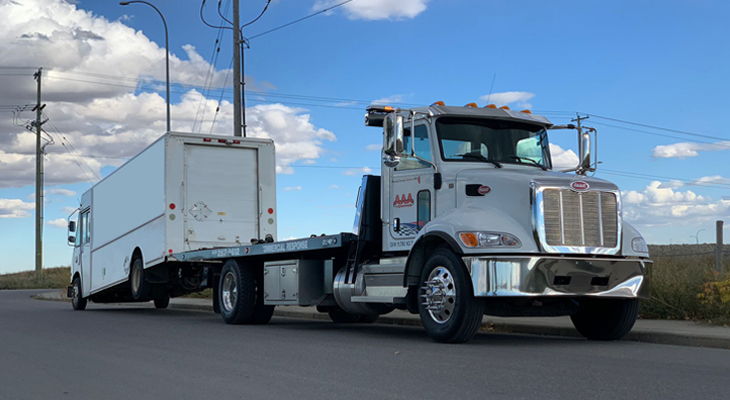 How Roadside Assistance Saves Trucking Fleets Money In Alberta