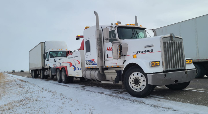 The Cost Of Downtime: Why Calgary Logistics Companies Need Rapid Towing Response