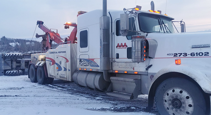 How Heavy-Duty Towing Helps Prevent Secondary Accidents After A Breakdown