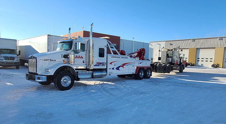 What Trucking Companies Should Look For in a Commercial Towing Provider
