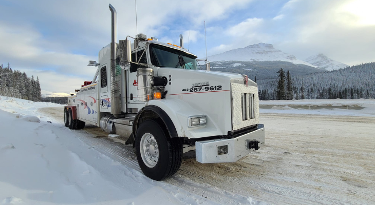 7 Situations Where Roadside Assistance In Calgary Is Safer Than Driving
