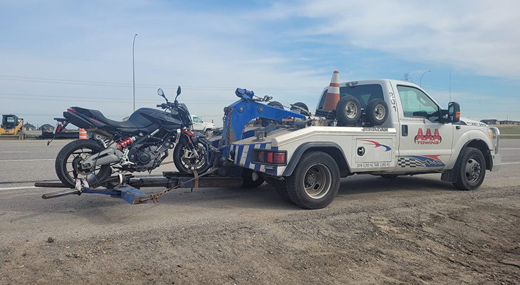 Know When Motorcycle Towing Is the Safest Choice After a Breakdown or Accident